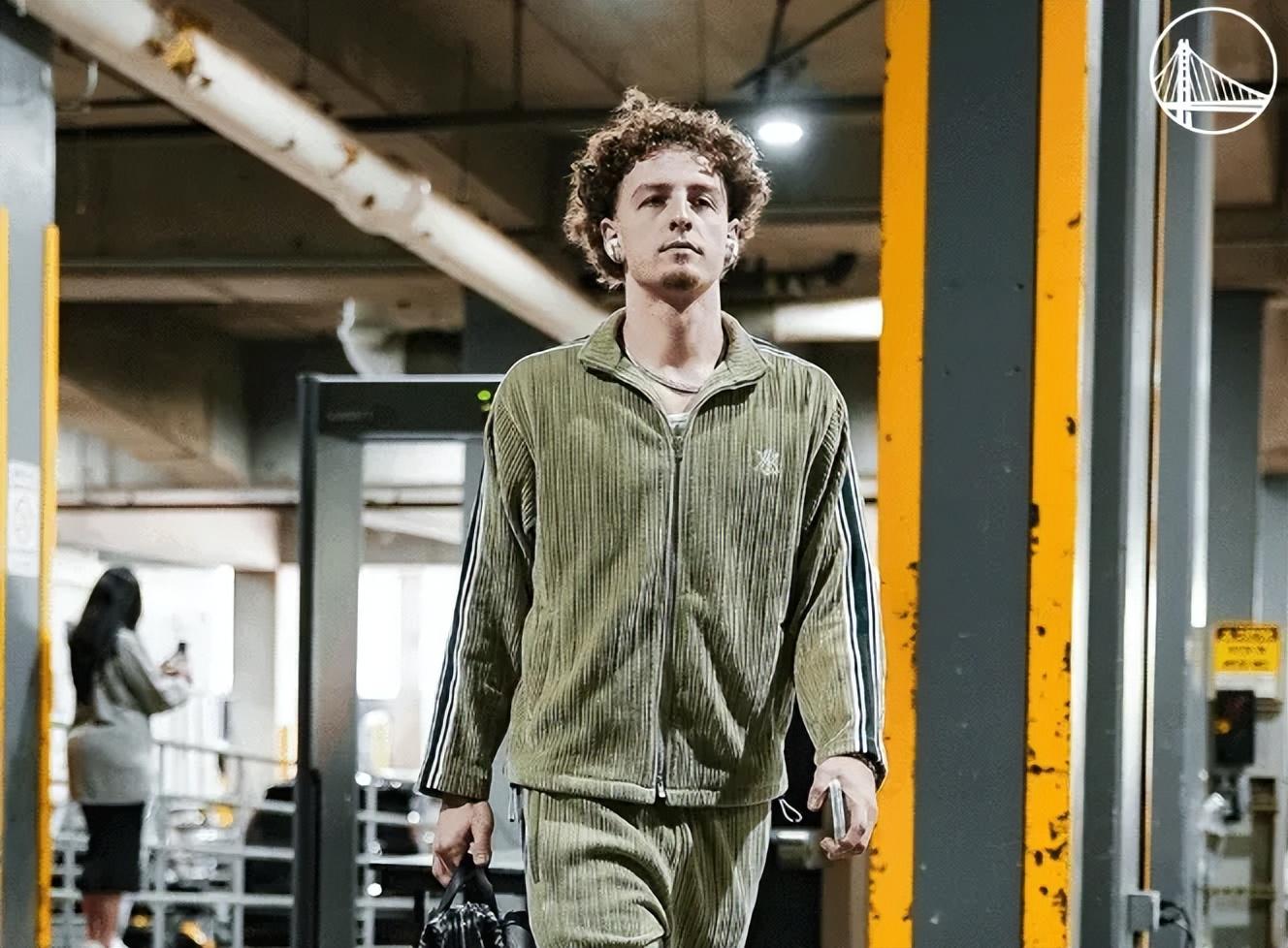 aeddj, 就在积极分 aeddj, 就在积极分